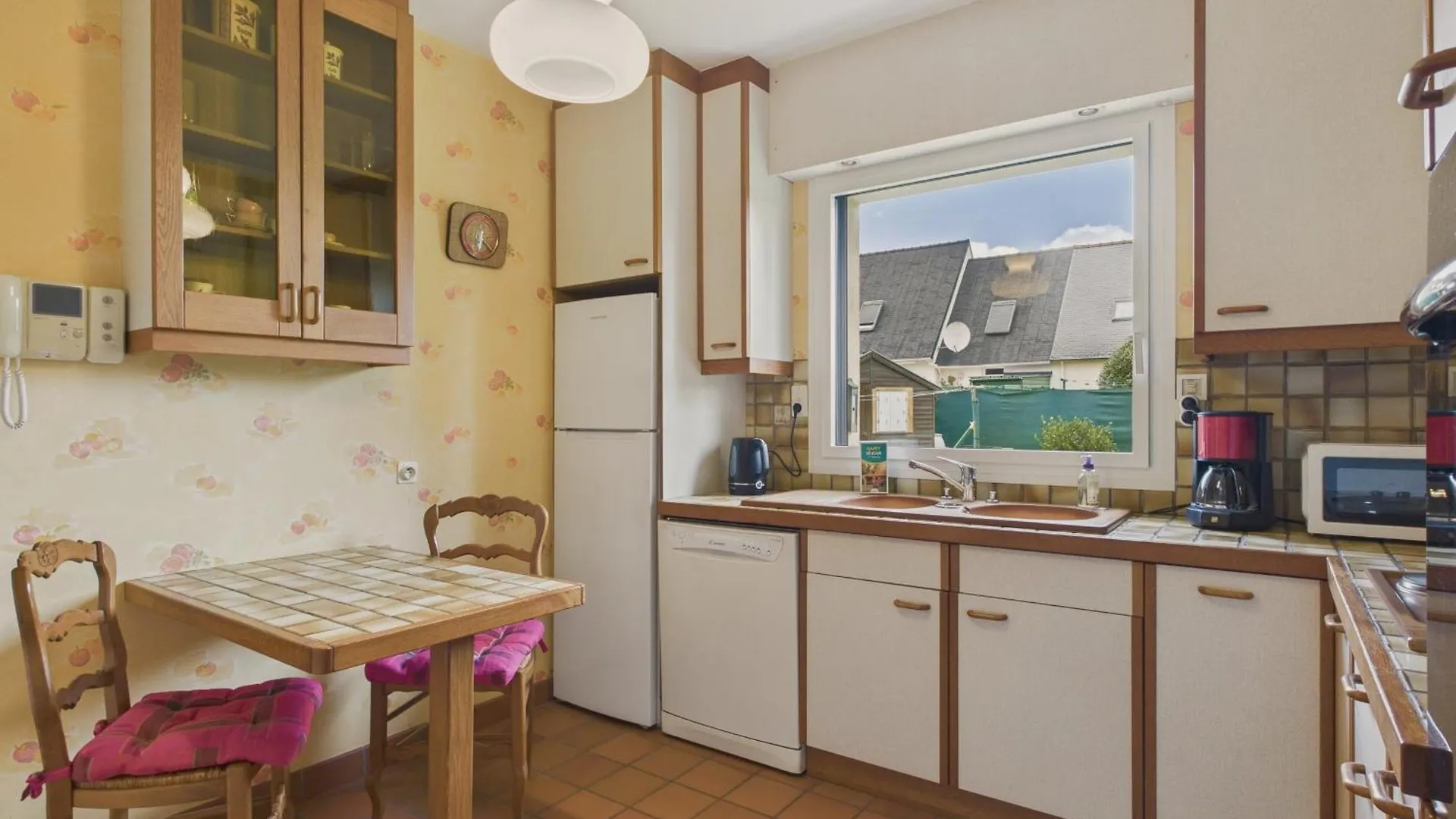 Holiday home Maison Pour 6 Avec Jardin - Centre De Fouesnant